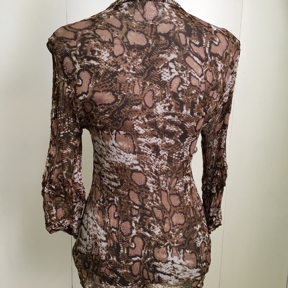 Stunning Casual Studio sheer button down top - Picture 4 of 6